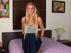 Who doesn't enjoys seeing a tight pussy blonde teen that likes to fuck like a slut? Here's one and she may look innocent but Jessie is lustful girl. She receives a mean pussy lick from her guy and then repays him with a mean, dirty suck. Doesn't this cutie looks good with cock between her pink lips?