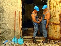 While taking a break from building a new house these two gay lovers pull down their overalls and have some steamy gay sex. Watch as one guy is on his knees sucking the other off until he cums inside his mouth. His strong hands around a throbbing cock is a sight to see.