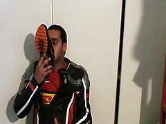 wanking with Nike Tn and leatherjacket !