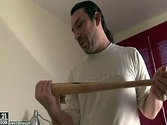 Kinky slender and flexible tanned blondie with natural small tits goes solo right on cam. Ardent hottie with long legs uses a pink huge dildo and then a baseball bat to please her wet pussy for orgasm.