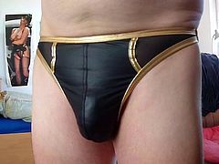 mein schwarzgoldener string