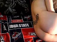 IOWA STATE WHORE STRIPPING AND DILDOING LIVESEX WEBCAM