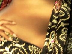 The cam is turned on and kinky curly Indian brunette gets rid of her long traditional gown to show sweet tits and rounded butt. This Indian booty nympho is surely worth checking out in steamy Indian Sex Lounge xxx clip, if you wanna jerk off a bit.
