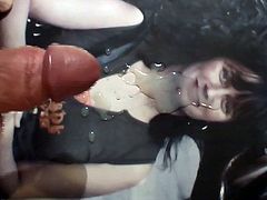 Cumtribute32