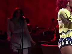 rihanna perfomance sexy