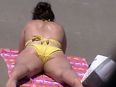 quick beach crotch shot 23 alright cameltoe,, thick