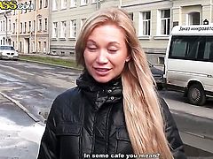 Lindsey taking snake up the ass