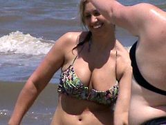 hot teen beach voyeur jiggly tits 7