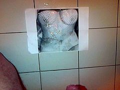 Cumshot tribute on user essexgirl21