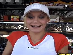 Take a look at this insane blonde who likes to get really wet before the customer decides what to order, and he just wants to eat her pussy until she comes.