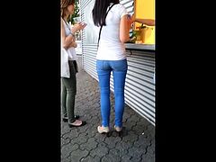 Legs to die for (hidden cam)