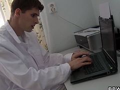 BBW Bet brings you a hell of a free porn video where you can see how a BBW blonde gets banged by her doctor on the floor til she reaches a massive orgasm.