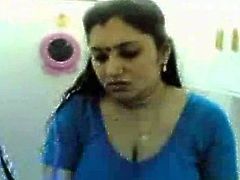 mallu Aunty fucked by Neighbour uncle