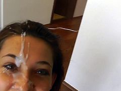 All is good when hottie receives cum spalshing that beautiful face