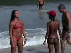 GOSTOSAS NA PRAIA 4