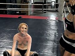 Welcome to the night fight club with two awesome lesbian chicks Alice King and Daikiri
