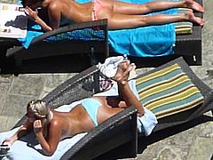 hot girls poolside in waikiki