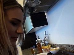 I Know That Girl brings you a hell of a free porn video where you can see how the hot blonde Jonni Hennessy gets her cunt banged hard and deep into a huge orgasm.
