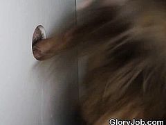 Bruentte Cock Suckers Works Her Magic At A Glory Hole