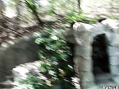 Sofie Carter asks her fuck buddy to shove his rock hard love stick in her mouth