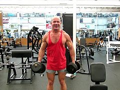 OlDeR BaLD DuDE LiFtIN' WeIGhTS HoT !!!