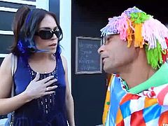 Checkout this horny shemale Kelli Lox, fucking a big hard long cock of Ramon, who is dressed up as clown. This clown fucks the brain out of this horny brunette shemale. Watch this tight asshole getting drilled hard by Ramon.