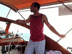 Wank This brings you a hell of a free porn video where you can see how Maxx Fitch barebacks Andrew Collins in a boat while assuming very naughty positions.