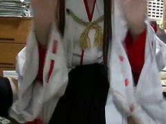 Costume play woman's disguise onanism in Japan1