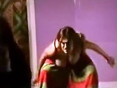 Bosomy amateur Indian hottie in sari dances and flashes her nice big tits