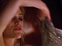 Piper Perabo nude - Looper