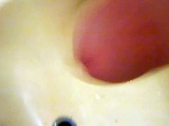 white dic nut