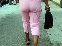 Nice vpl booty milf in pink pants