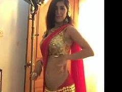 bangladeshi muslim girl mujra selfie