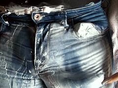 orgasmus in schaumigwer stretch jeans