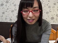 Chiemi Yada gives giving oral pleasure to her horny bang buddy
