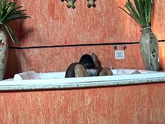 What's the best way to relax after a hard day? Of course, to take a warm and fragrant bath and, if you take a bath with your lover, this guarantees you a pleasant evening, and a hot night. Hunter & Roberto decided to follow exactly this plan. Let's watch