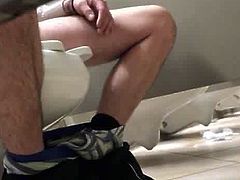 Str8 spy guy in public toilet part 1