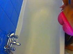 MIASTONE Takes A Bath - Live Cam on iFriends www.myif.cc/1BDQ