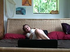 Erin Electra wanted to tell her ex-boyfriend, how good is her sex-life after the break-up, so she decided to do it on webcam. She is a sexy babe, who have big boobs, so there is no reason to lose this golden chance. She will expose her boobs, so everyone will masturbate, while watching her...