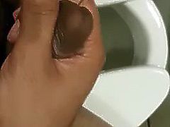 Jerk dick in LAX airport restroom