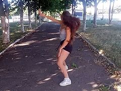 RUSSIAN DANCE TWERK