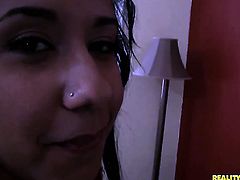 Piercings senora has some time to give some oral pleasure