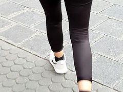 See trough leggings