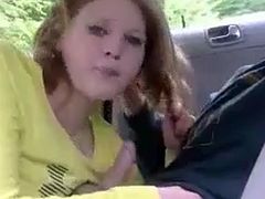 Girlfriend Blows him in the Car