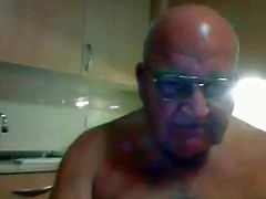 grandpa play on webcam