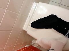 Huge load on Black socks - Fette Ladung auf schwarze socks