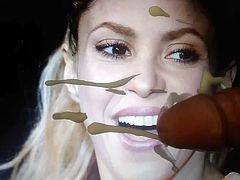 Shakira cum tribute