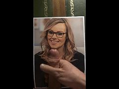 hate wank for Michelle Dewberry