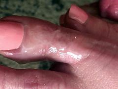 Mature pink toes get cum
