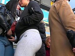 Spanish teen butt in tights GLUTEUS DIVINUS